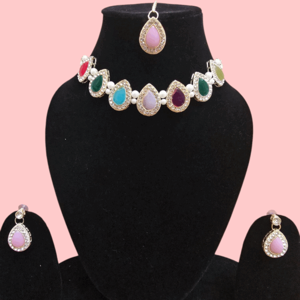 Multi color necklace set
